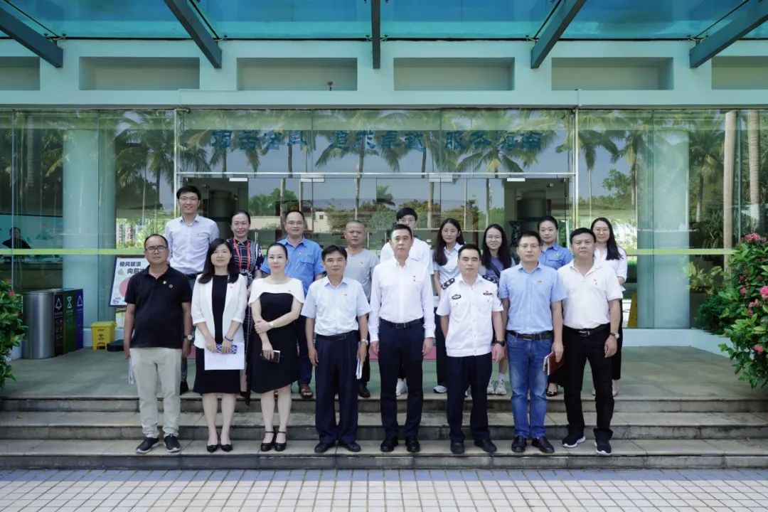 海南礦業(yè)到美蘭機(jī)場開展黨建品牌對標(biāo)交流